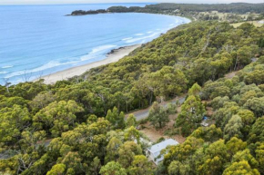 High View House - Views over Pirates Bay Eaglehawk Neck